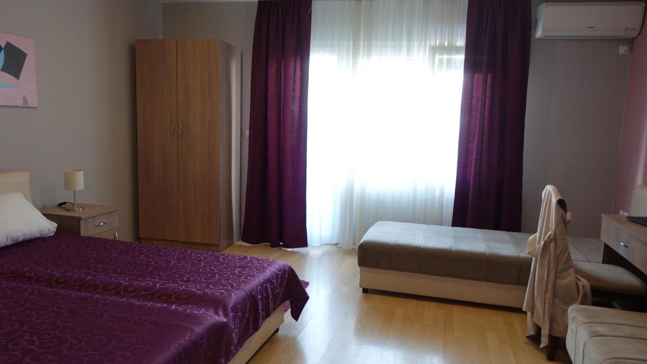 Apartments Tatjana Jagodina Exteriör bild