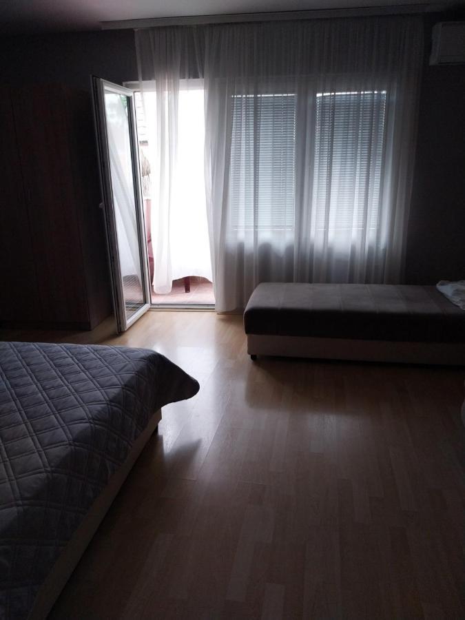 Apartments Tatjana Jagodina Exteriör bild